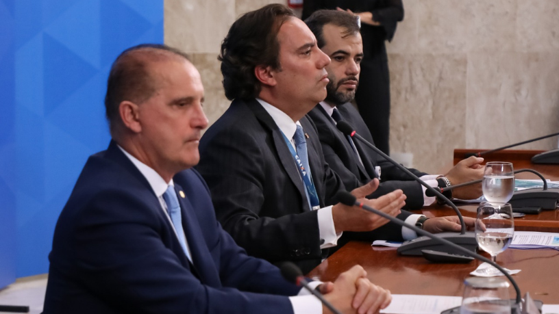 Pedro Guimarães explica como o Auxílio Emergencial redefiniu a relação do cidadão com a Caixa e ampliou o acesso digital.