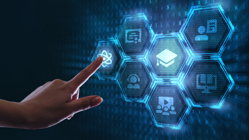 Gustavo Morceli explica por que a escola precisa interpretar sinais antes de adotar novas tecnologias educacionais.