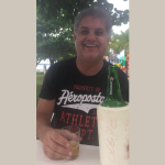 O turismo fluvial valoriza cidades moldadas pelos rios e suas dinâmicas culturais, como destaca Leonardo Rocha de Almeida.